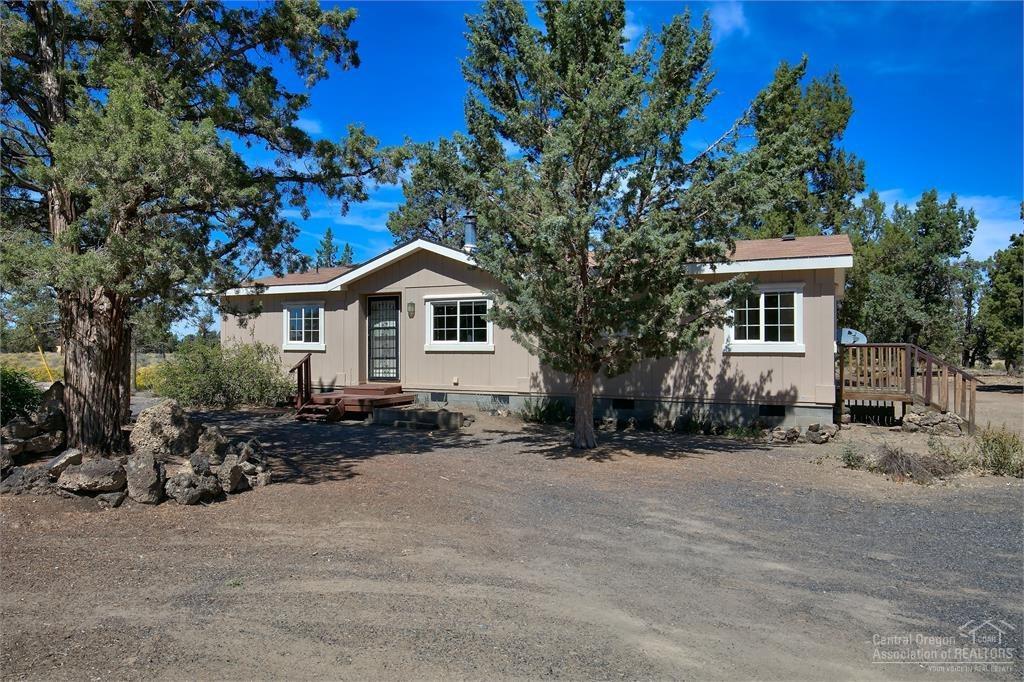 25032 Elk Lane, Bend, OR 97701 (MLS #201608714) :: Birtola Garmyn High Desert Realty