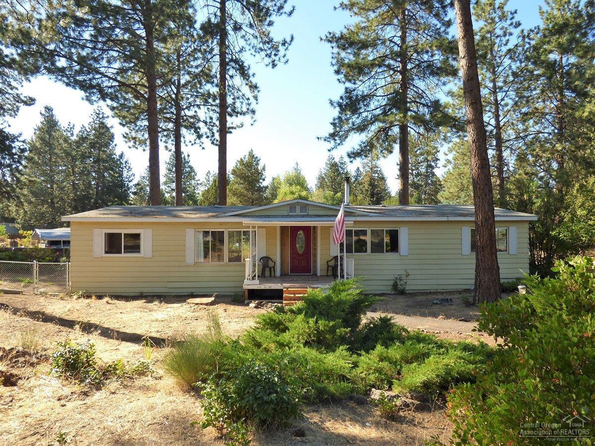 60899 Alpine Drive, Bend, OR 97702 (MLS #201608739) :: Birtola Garmyn High Desert Realty