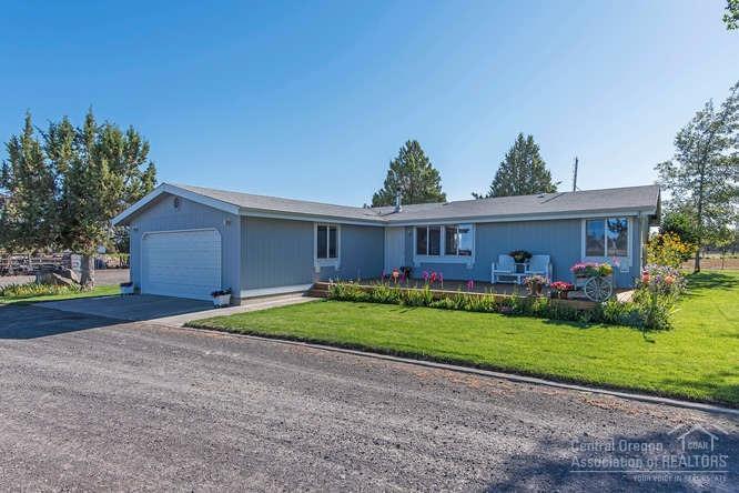 63520 Johnson Ranch Road - Photo 1