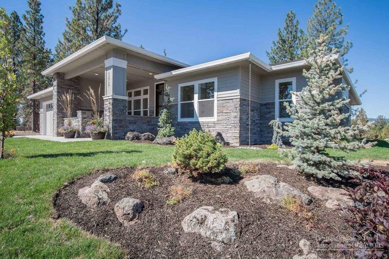 62727 NW Imbler Court #8, Bend, OR 97703 (MLS #201609461) :: Birtola Garmyn High Desert Realty