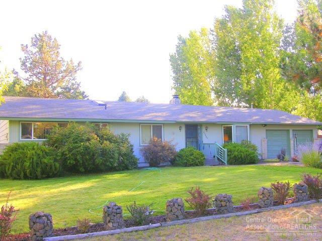 21069 Denning Drive, Bend, OR 97702 (MLS #201609653) :: Birtola Garmyn High Desert Realty