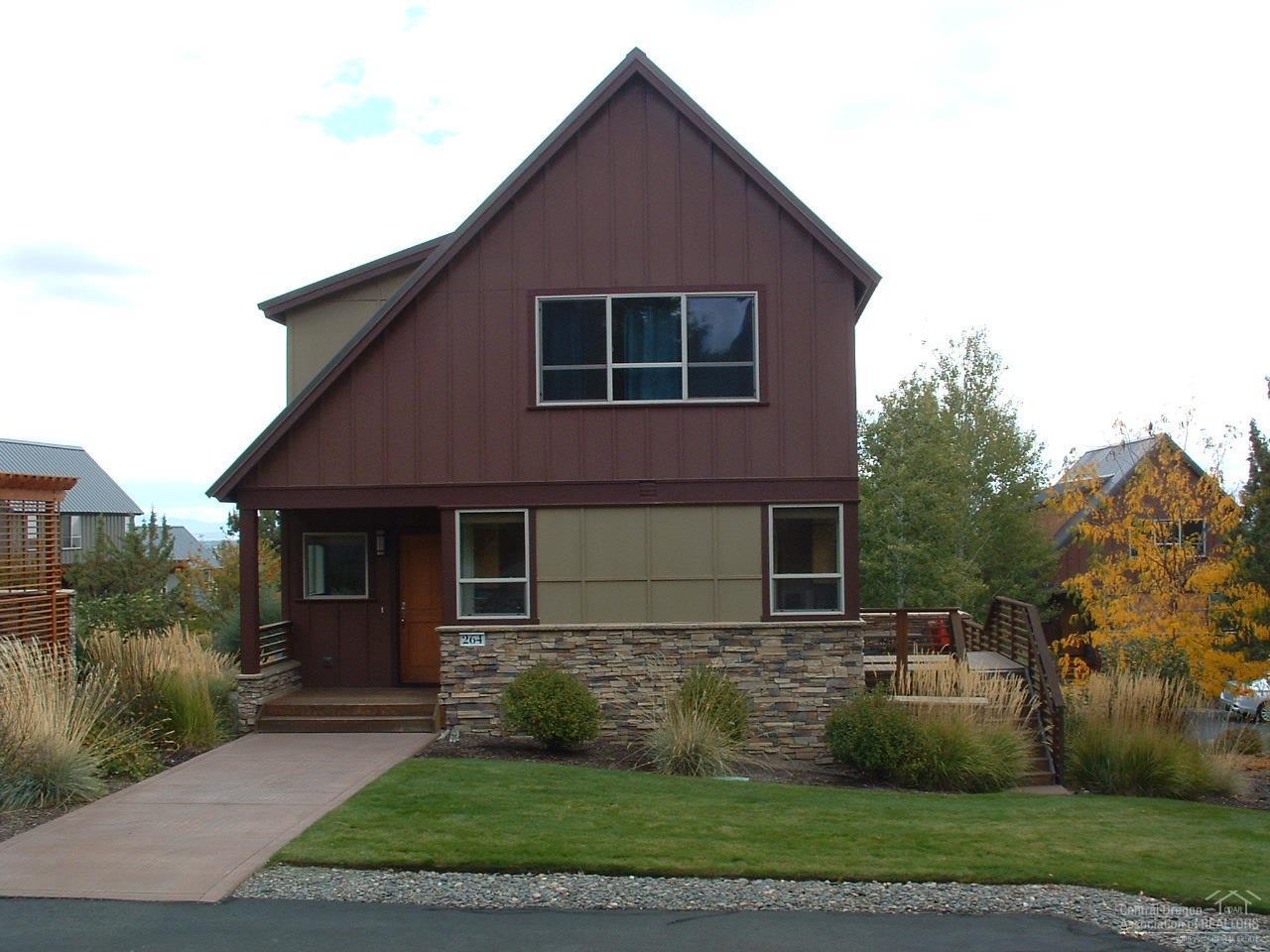264 Volunteer Park Lane, Redmond, OR 97756 (MLS #201609864) :: Birtola Garmyn High Desert Realty