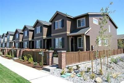 20755 NE Boulderfield Avenue, Bend, OR 97701 (MLS #201610068) :: Birtola Garmyn High Desert Realty