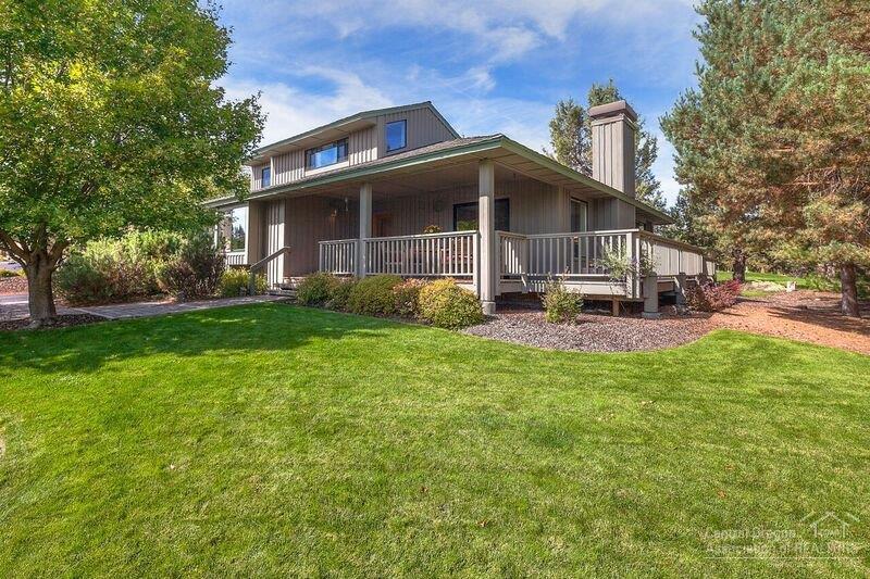 1350 Cinnamon Teal Drive, Redmond, OR 97756 (MLS #201610207) :: Birtola Garmyn High Desert Realty