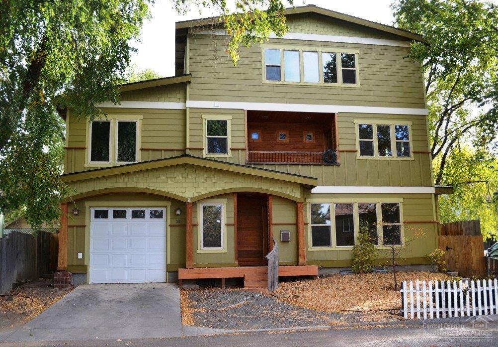 102 NW Jefferson Place, Bend, OR 97703 (MLS #201610214) :: Birtola Garmyn High Desert Realty