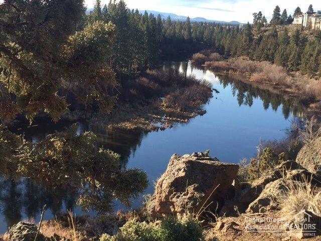 201 Scenic Heights Drive - Photo 1