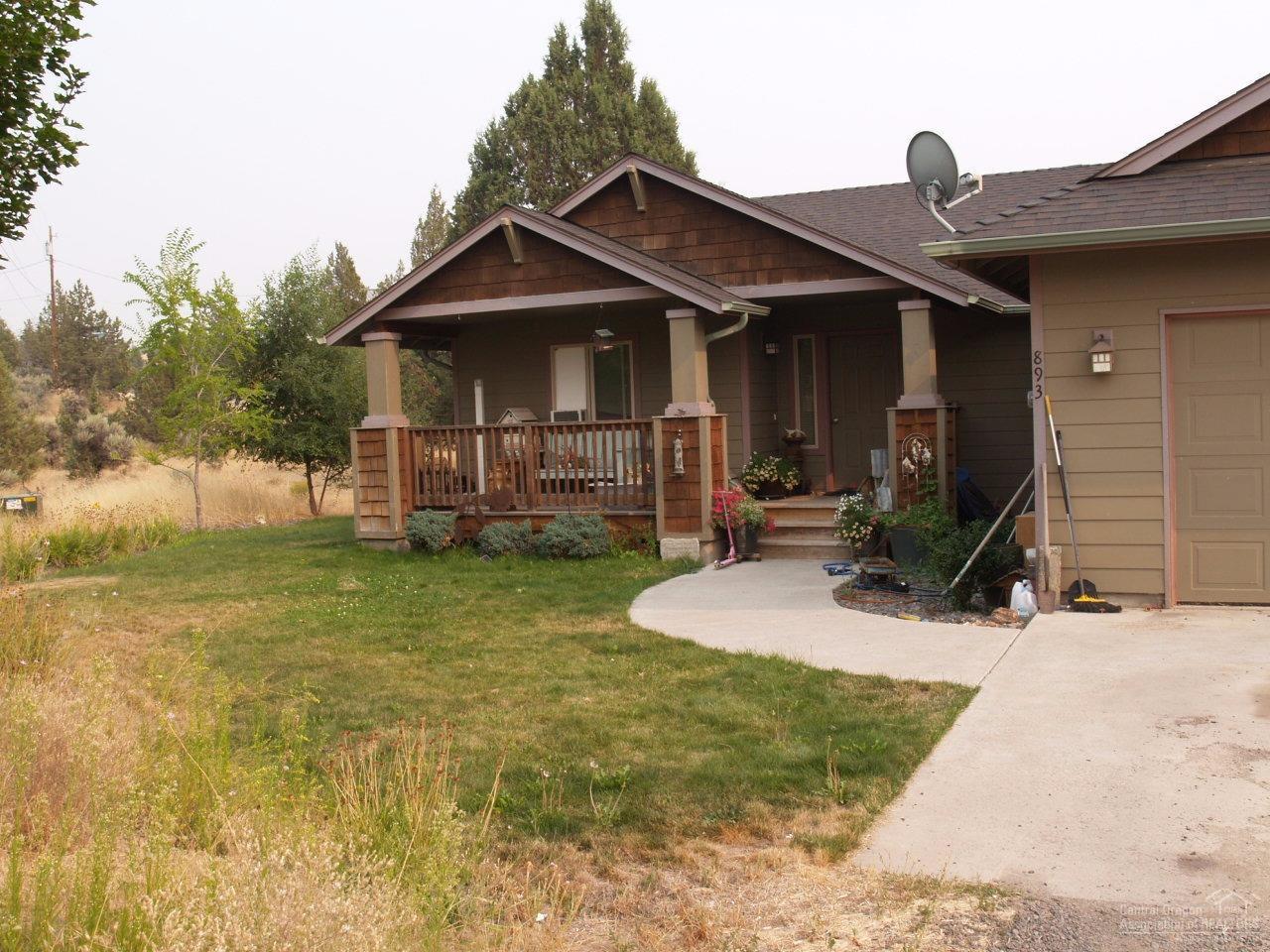 893 E Street - Photo 1