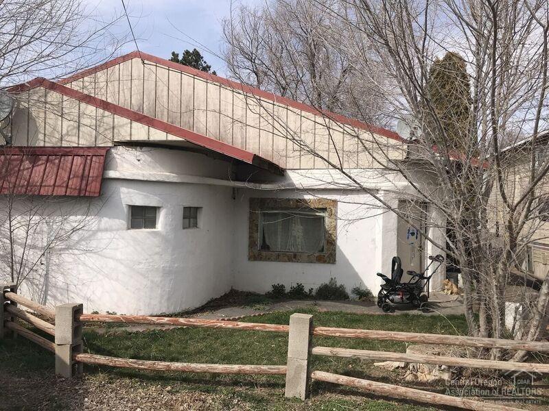 409 E Street - Photo 1