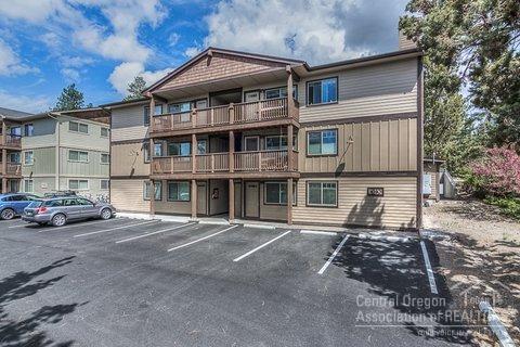 1010 Roanoke Avenue - Photo 1