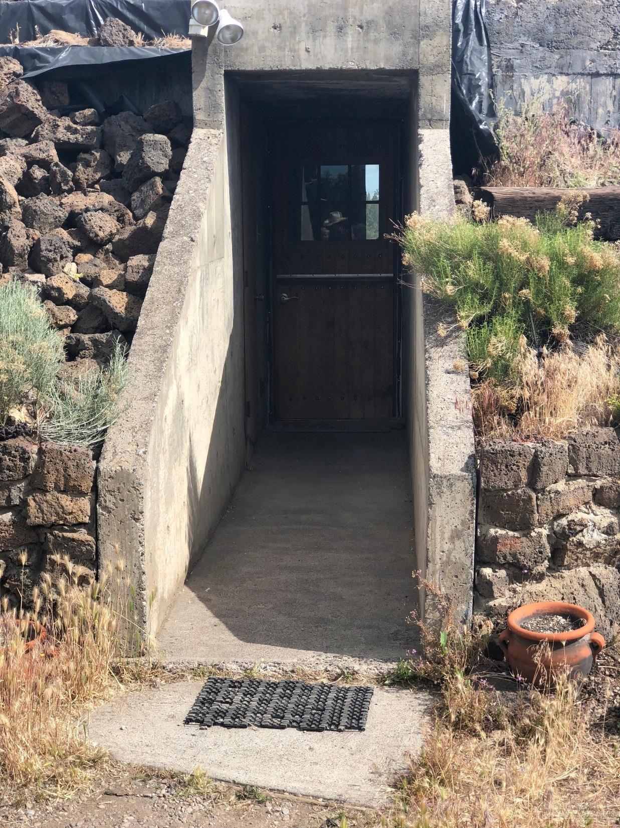 4949 Homestead Way - Photo 1