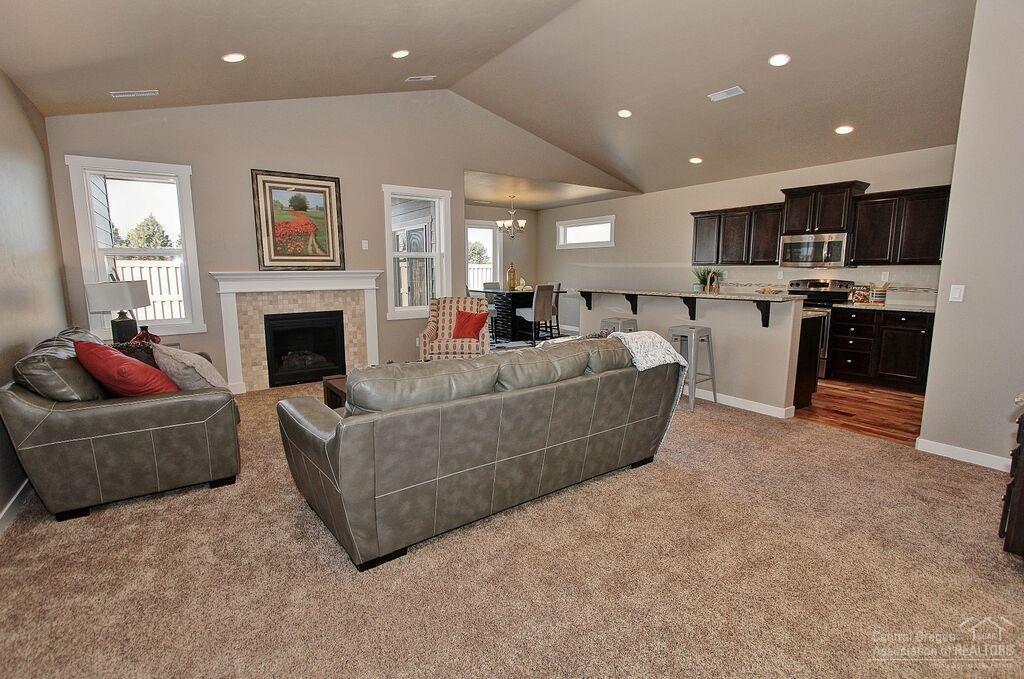 2474 Hemlock Way - Photo 1