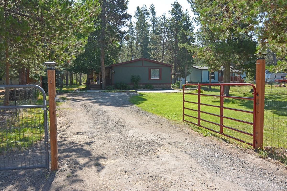 55826 Swan Road - Photo 1