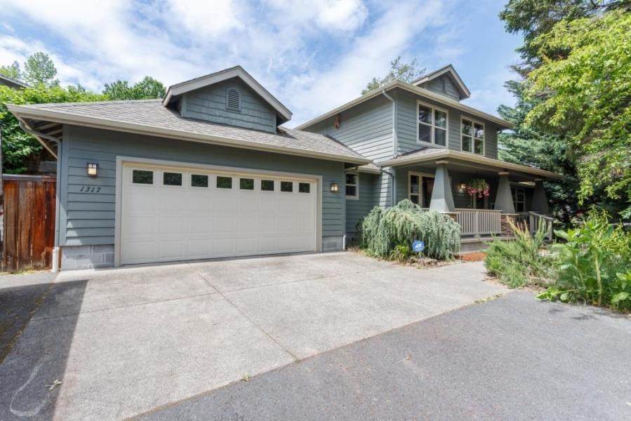 1317 Bellevue Place - Photo 1