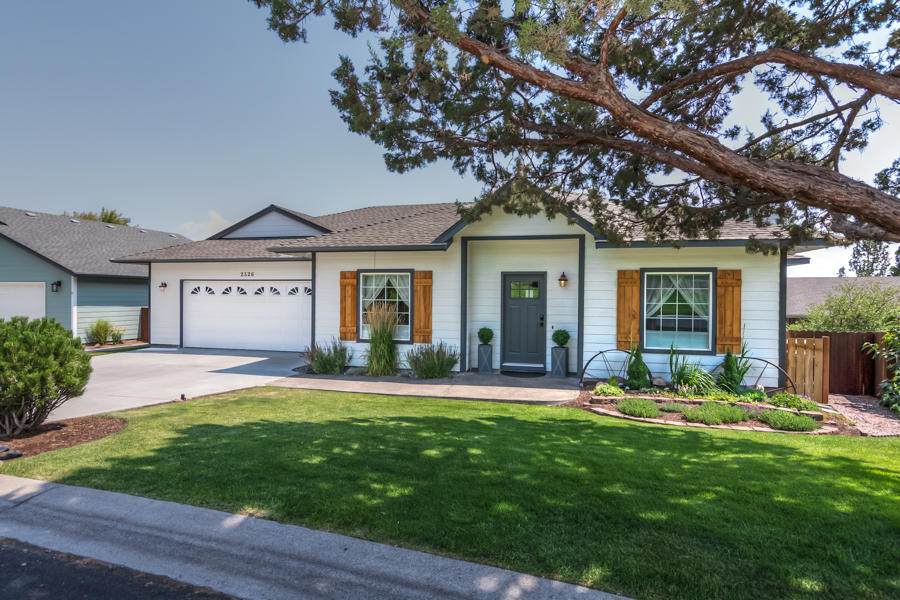 2526 Valleyview Drive - Photo 1