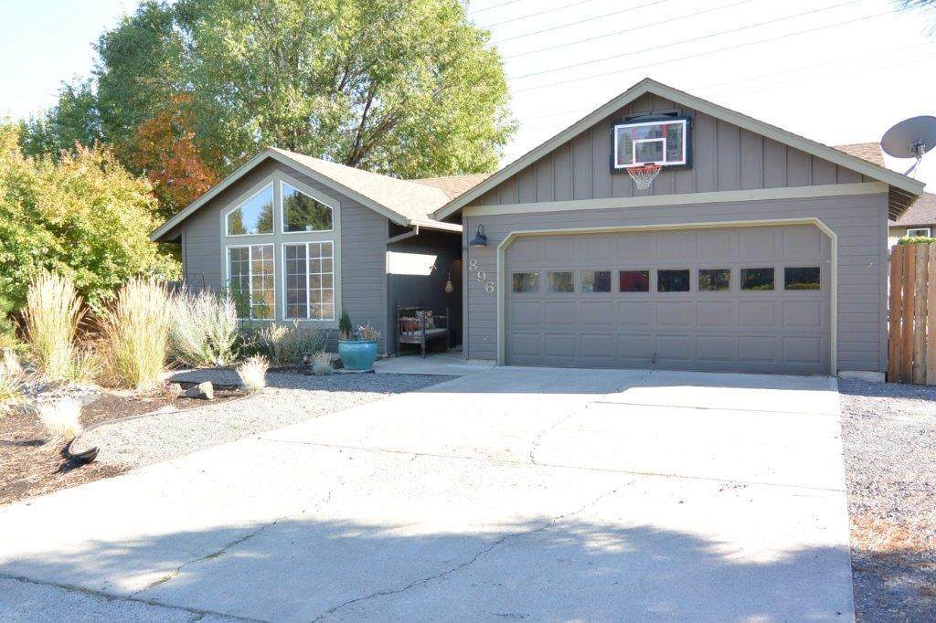 896 Locksley Drive - Photo 1