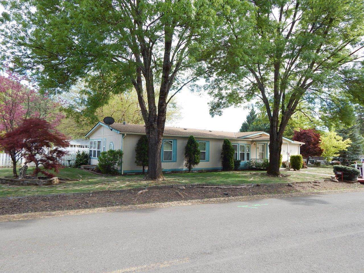 121 Penny Lane - Photo 1