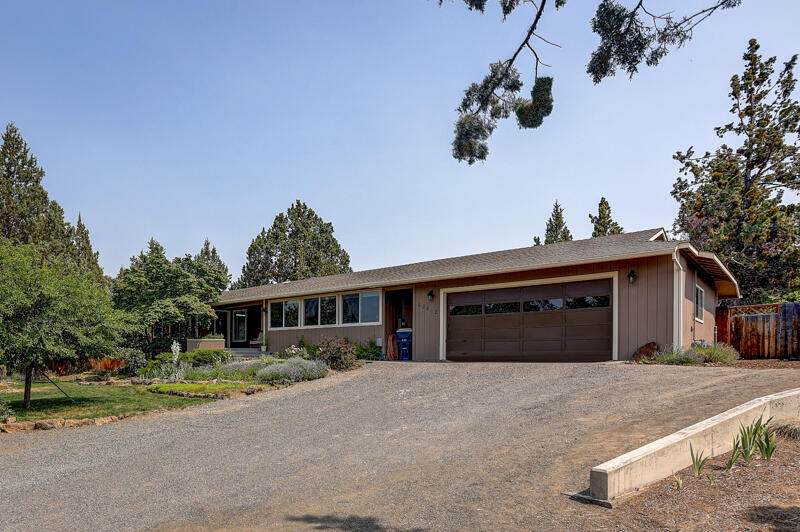 62812 Emily Court - Photo 1