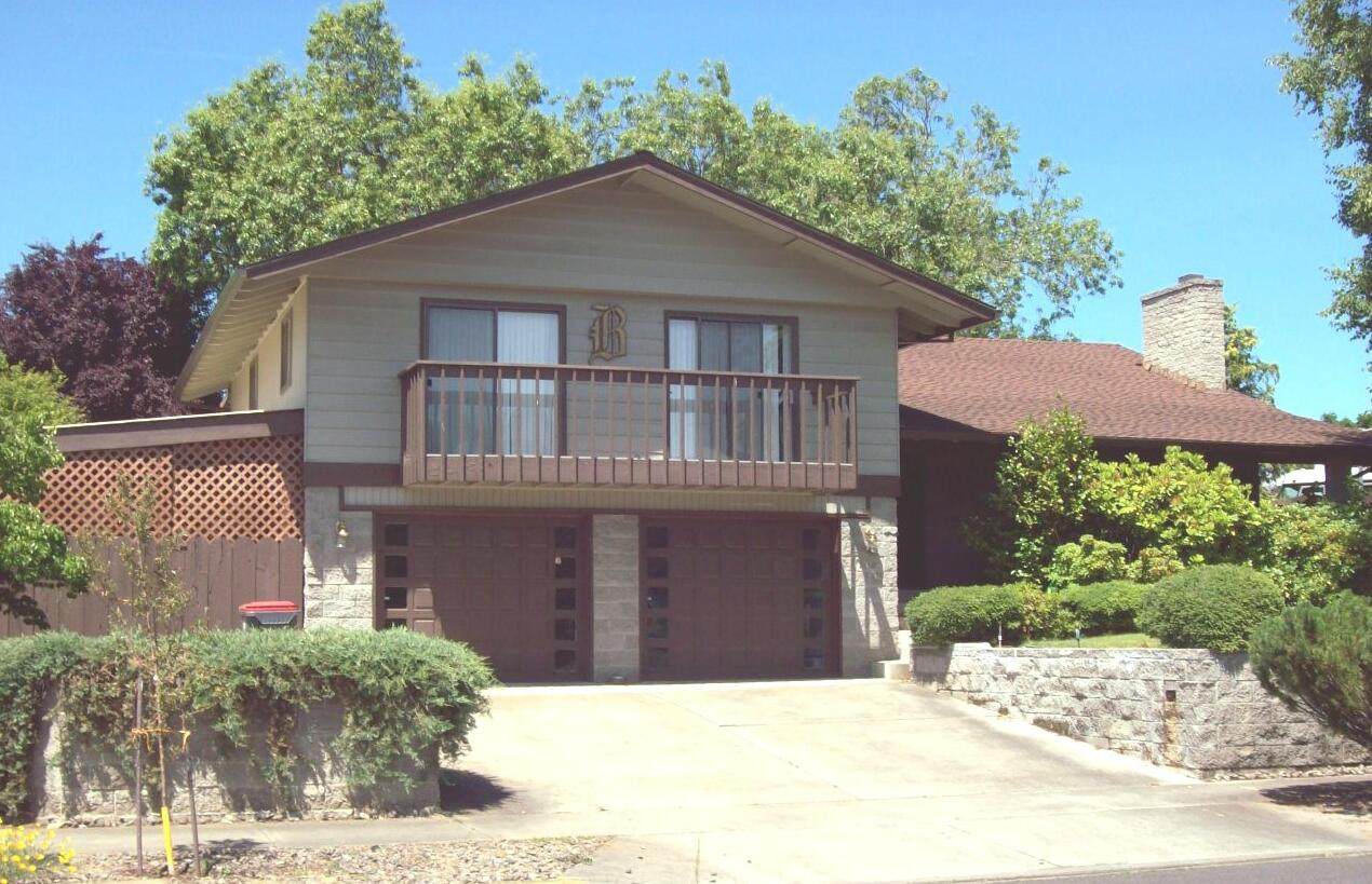 1301 Ramada Avenue - Photo 1