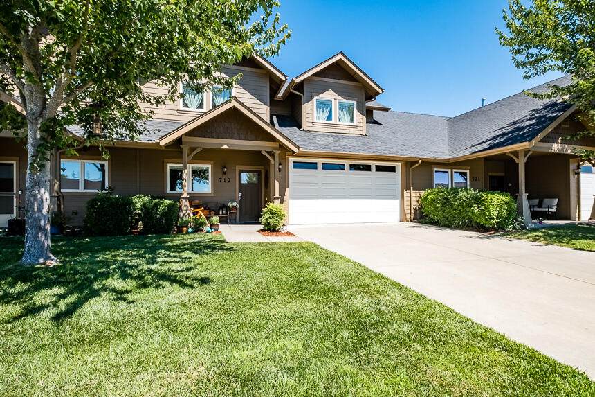 717 Kinsington Court - Photo 1