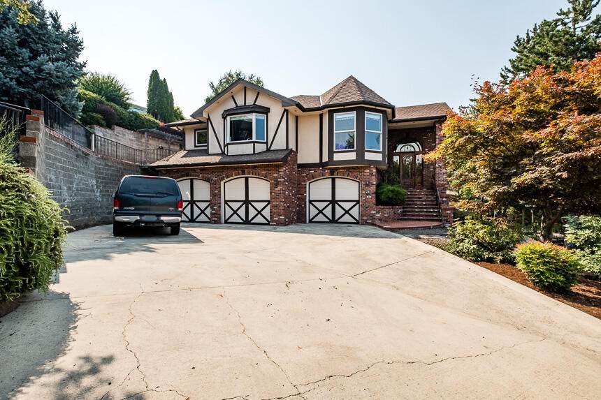 21 Bel Air Court - Photo 1
