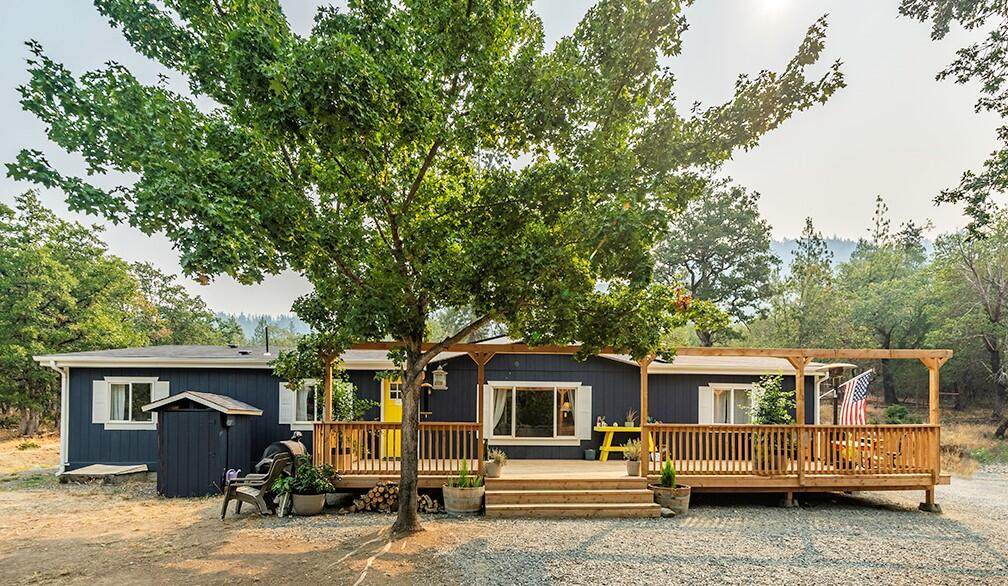 2104 Evans Creek Road - Photo 1