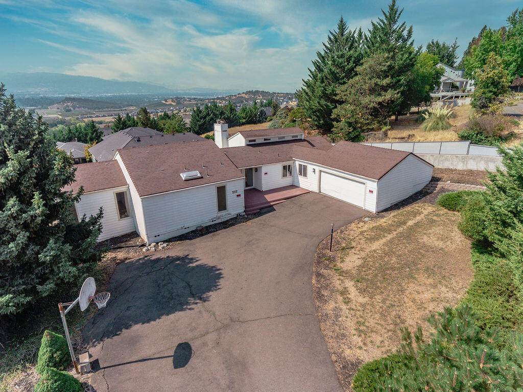 1383 Highcrest Drive - Photo 1