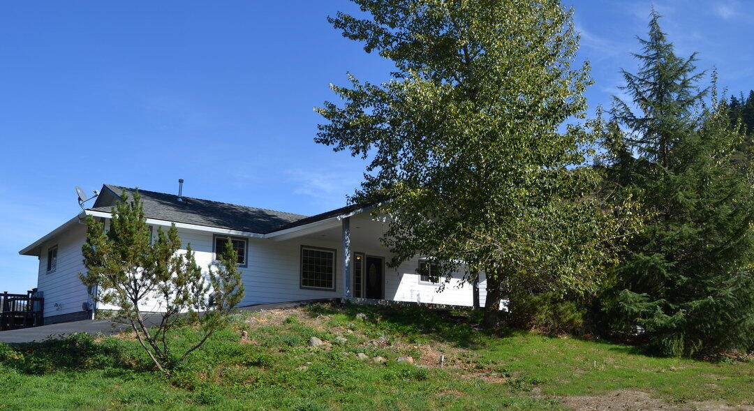 8366 Rogue River Highway - Photo 1