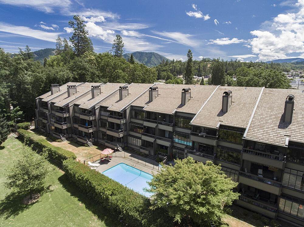 115 Rogue River Highway - Photo 1