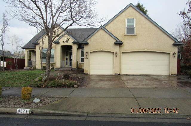 857 St Andrews Way - Photo 1