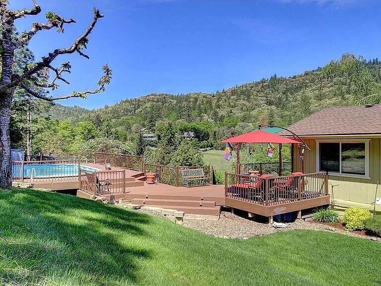 4131 Griffin Creek Road - Photo 1