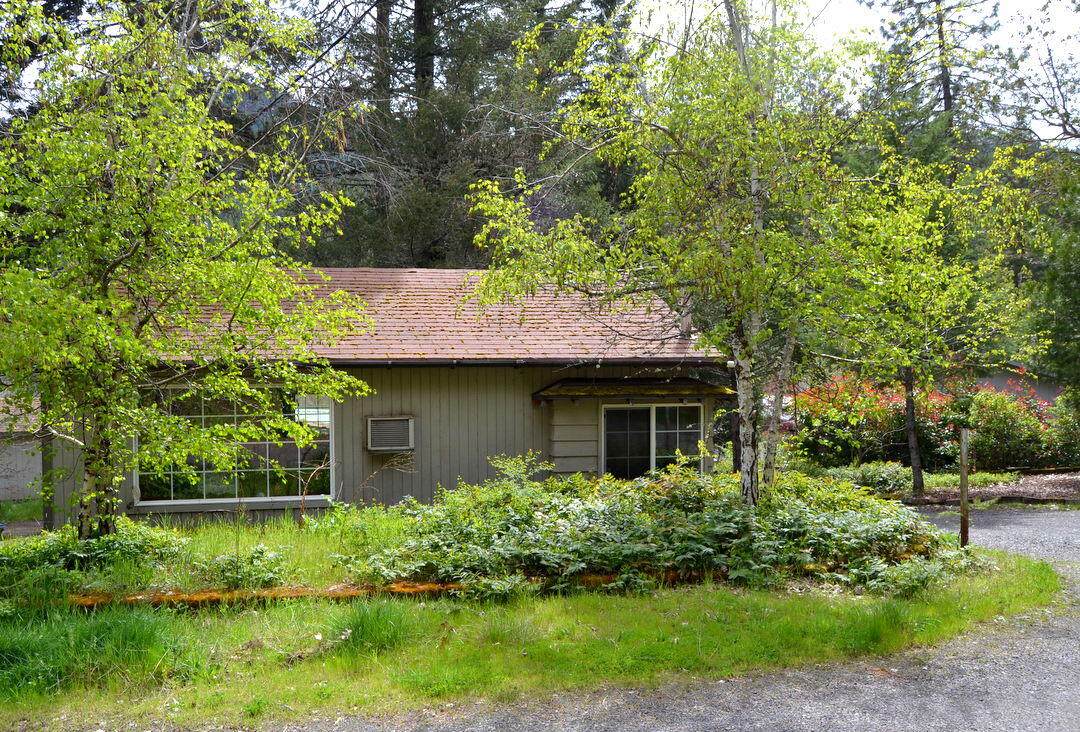 10868 Redwood Highway - Photo 1