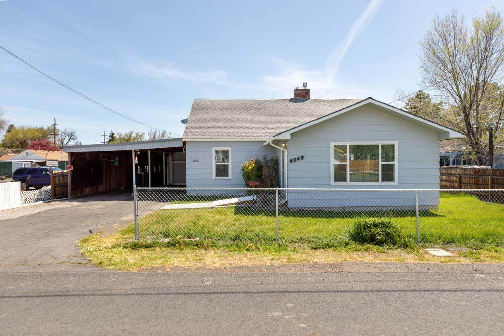 4042 Delaware Avenue - Photo 1