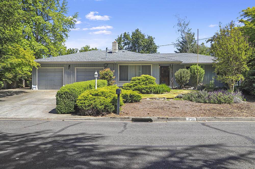 1720 Lela Lane - Photo 1