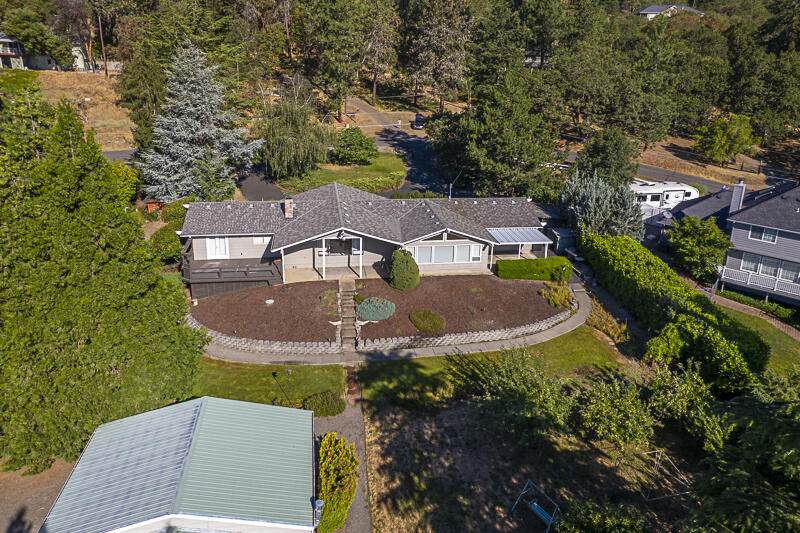 522 Maryann Drive - Photo 1