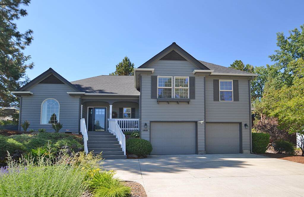 1913 Autumnwood Court - Photo 1