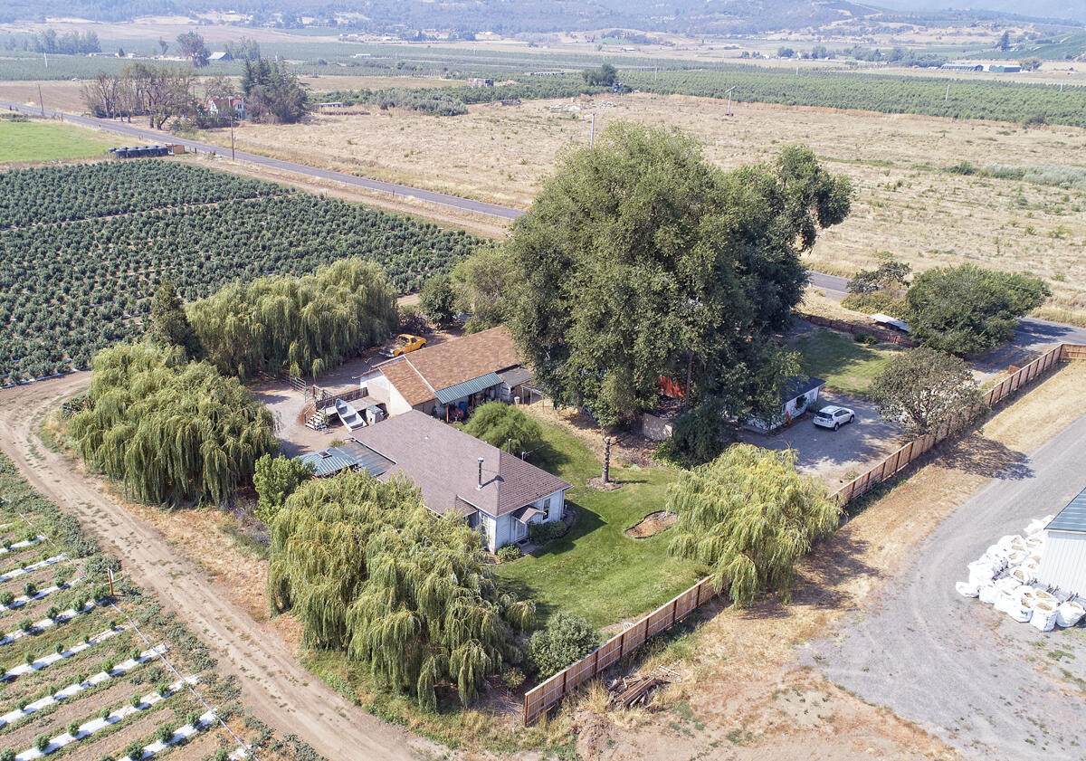 2745 Voorhies Road - Photo 1
