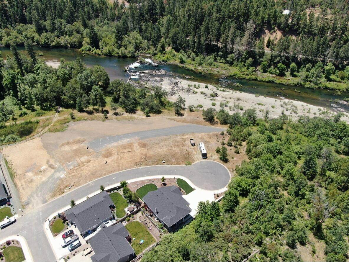 281 Pomeroy View Drive - Photo 1