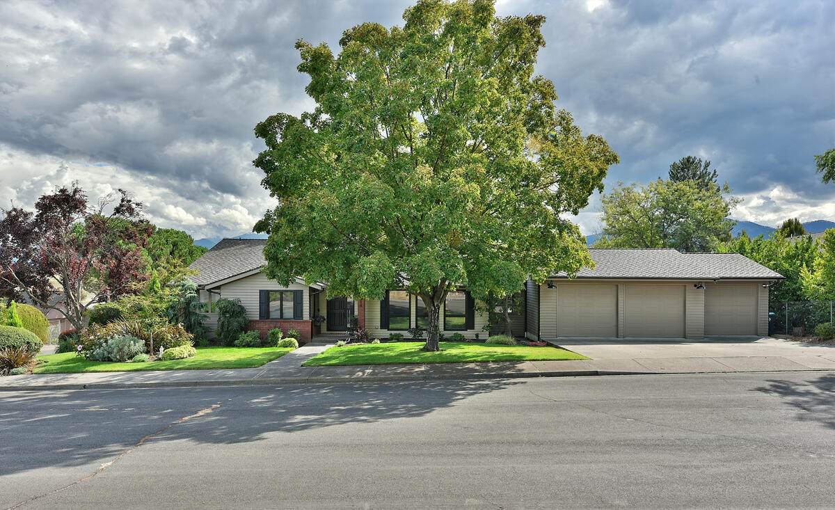 2798 Yvonne Road - Photo 1
