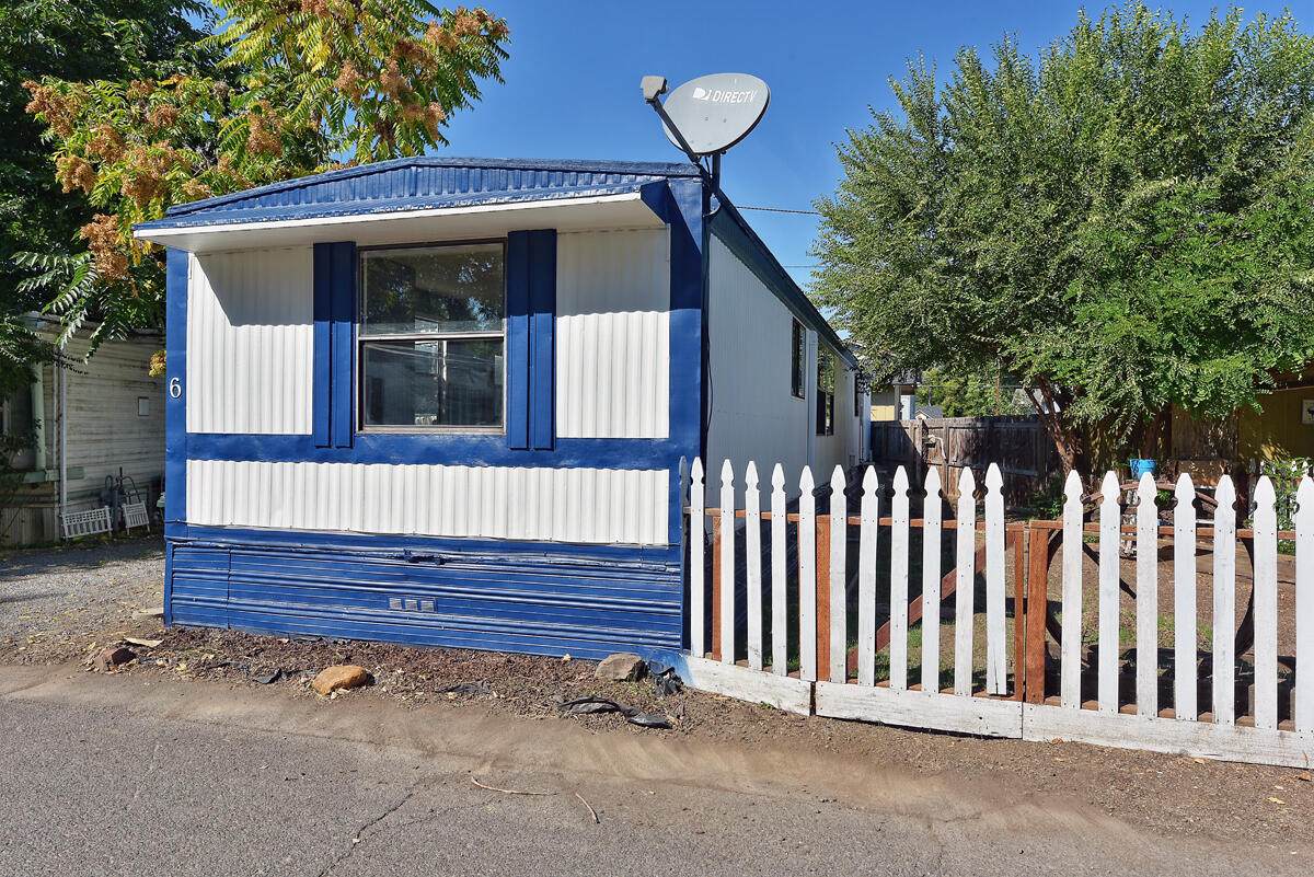 233 Shasta Avenue - Photo 1