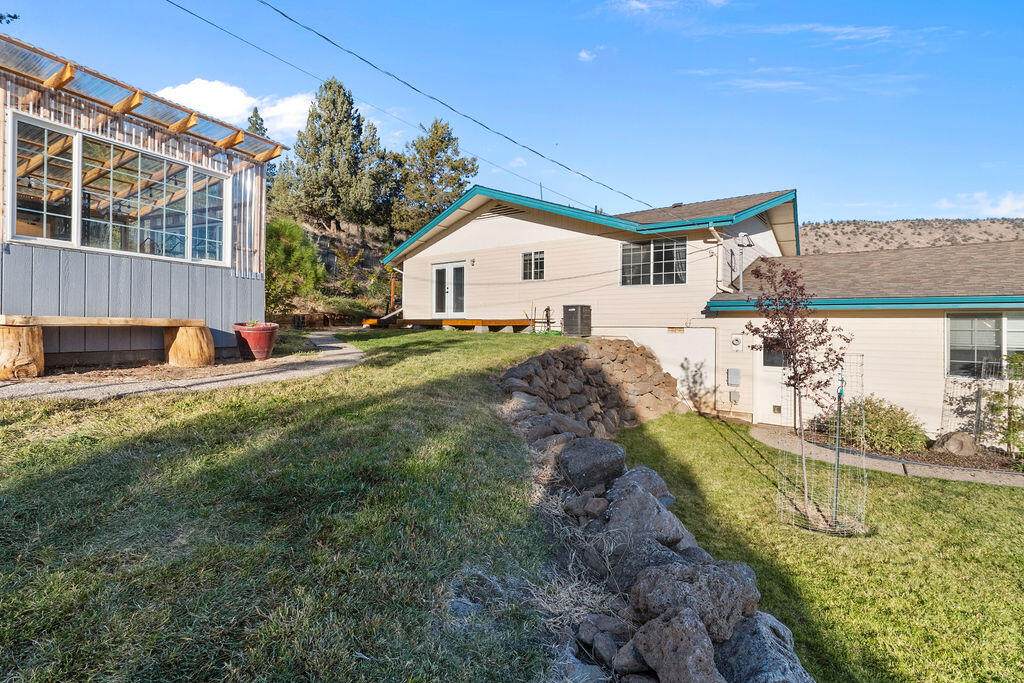 2359 Pine Grove Road - Photo 1