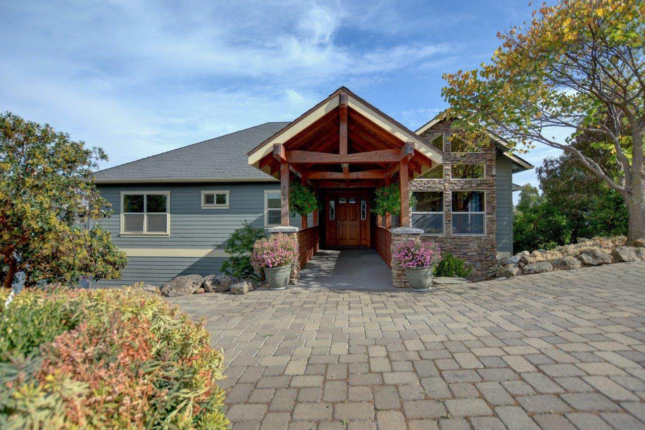 805 Amerman Drive - Photo 1