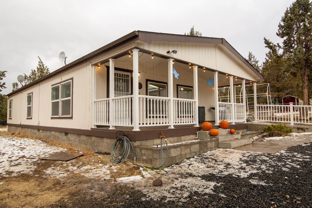 1248 Akins Drive - Photo 1