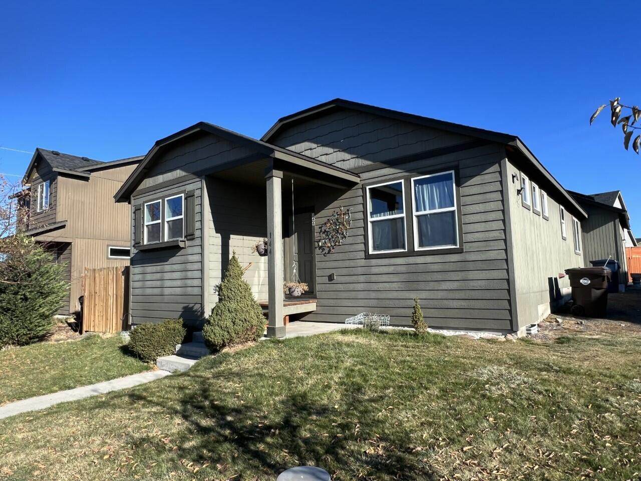 144 35th Street - Photo 1