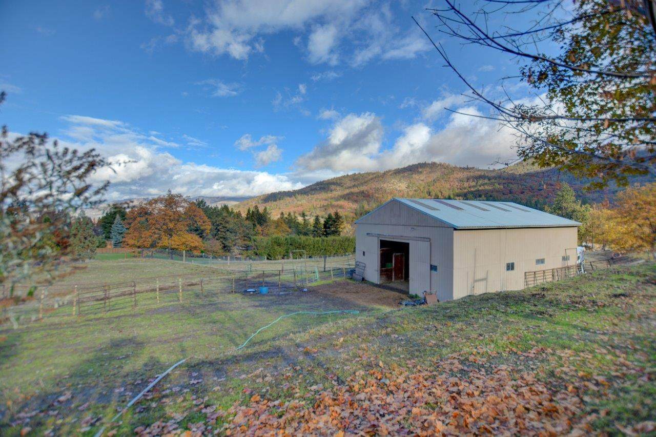 8684 Wagner Creek Road - Photo 1