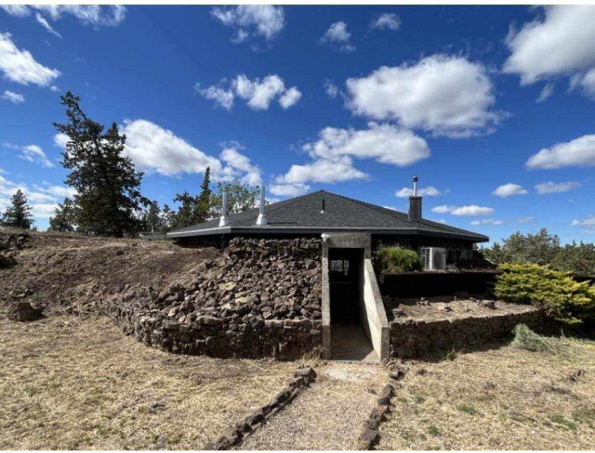 4949 Homestead Way - Photo 1