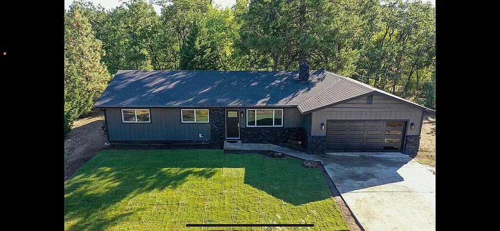 169 Barker Drive - Photo 1