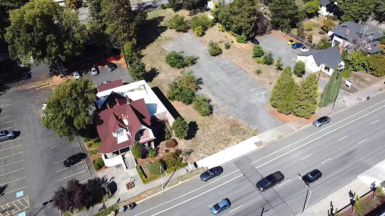 728 6th Street - Photo 1