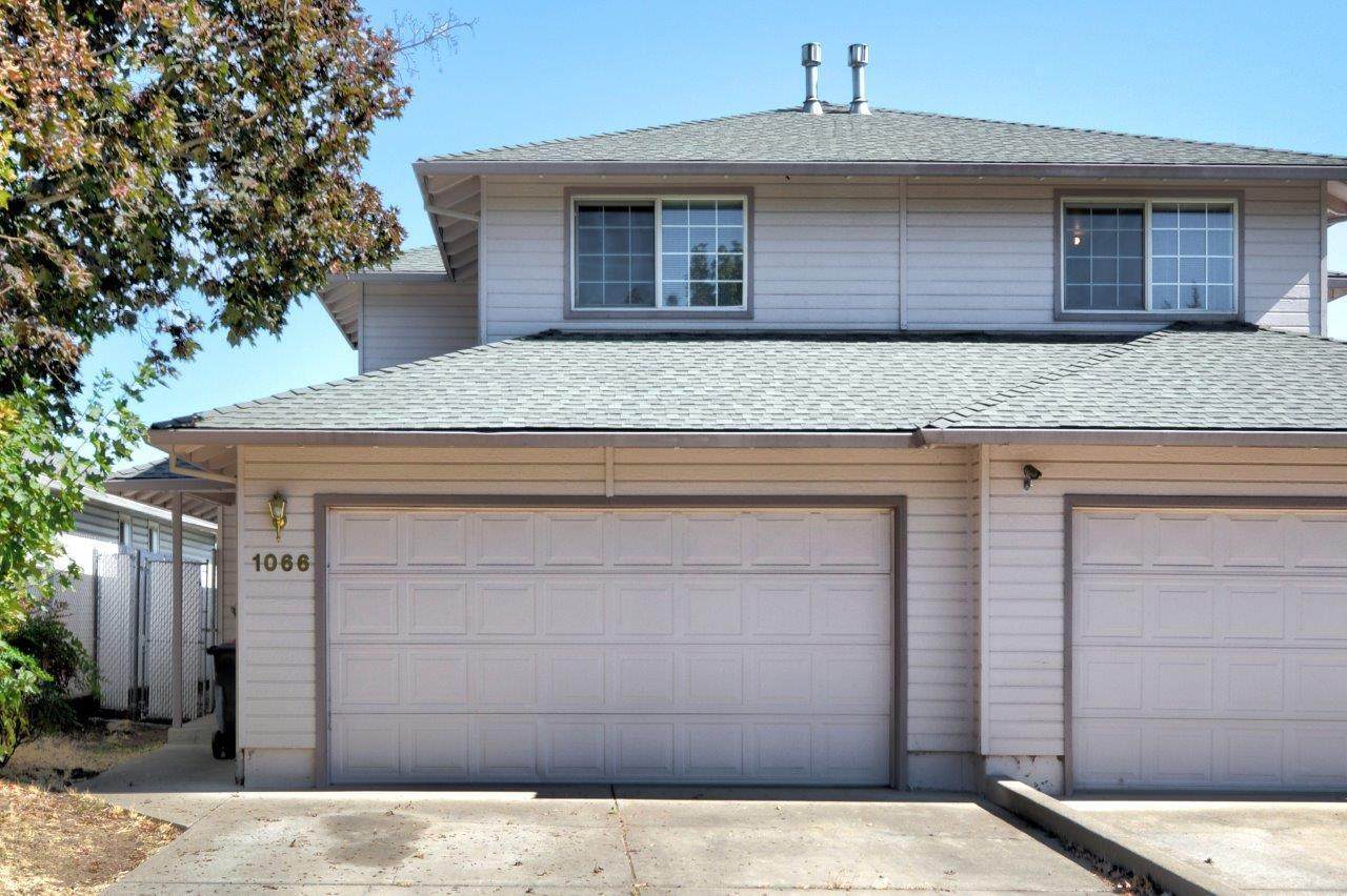 1066 Glengrove Avenue - Photo 1