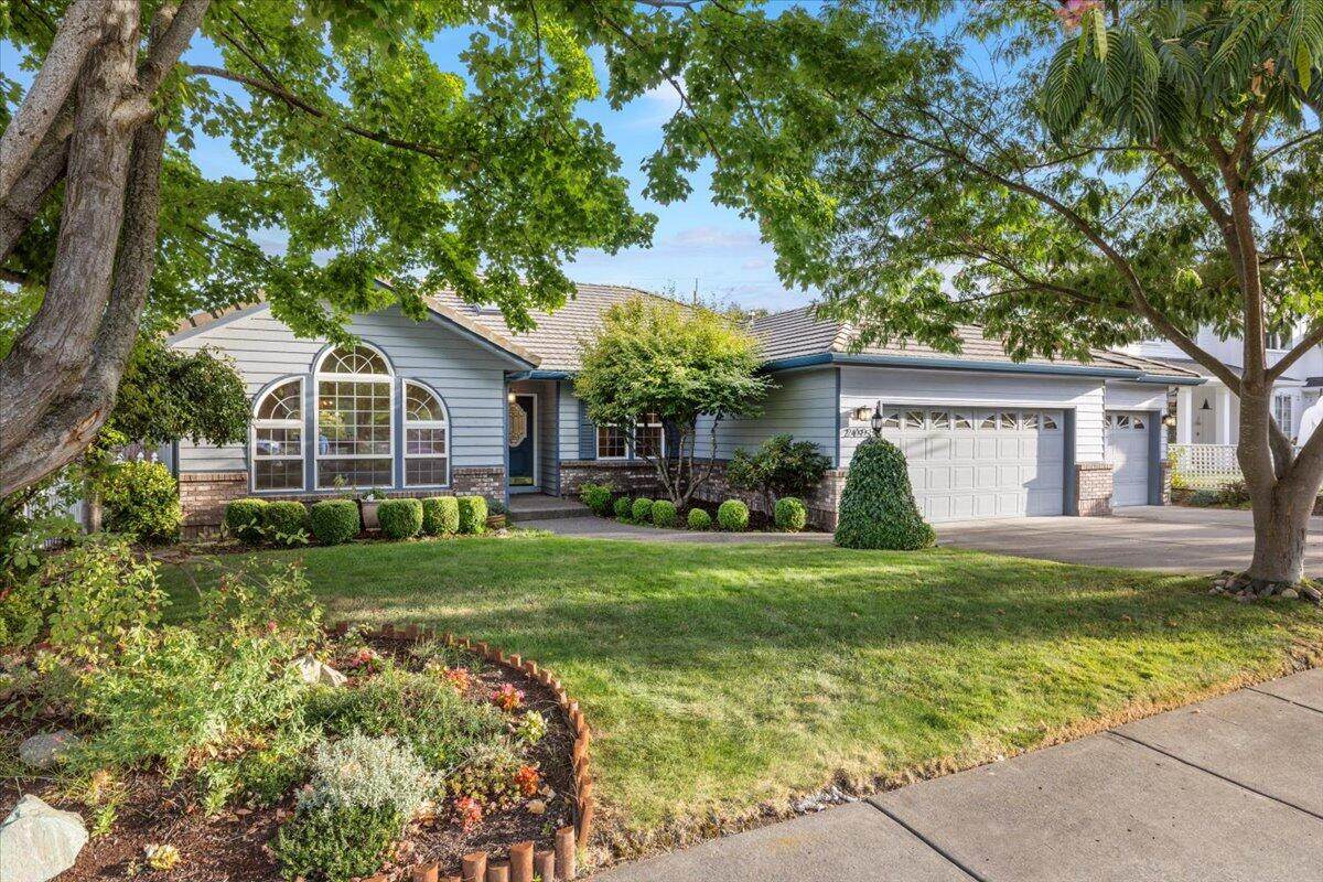 2495 Greenridge Drive - Photo 1