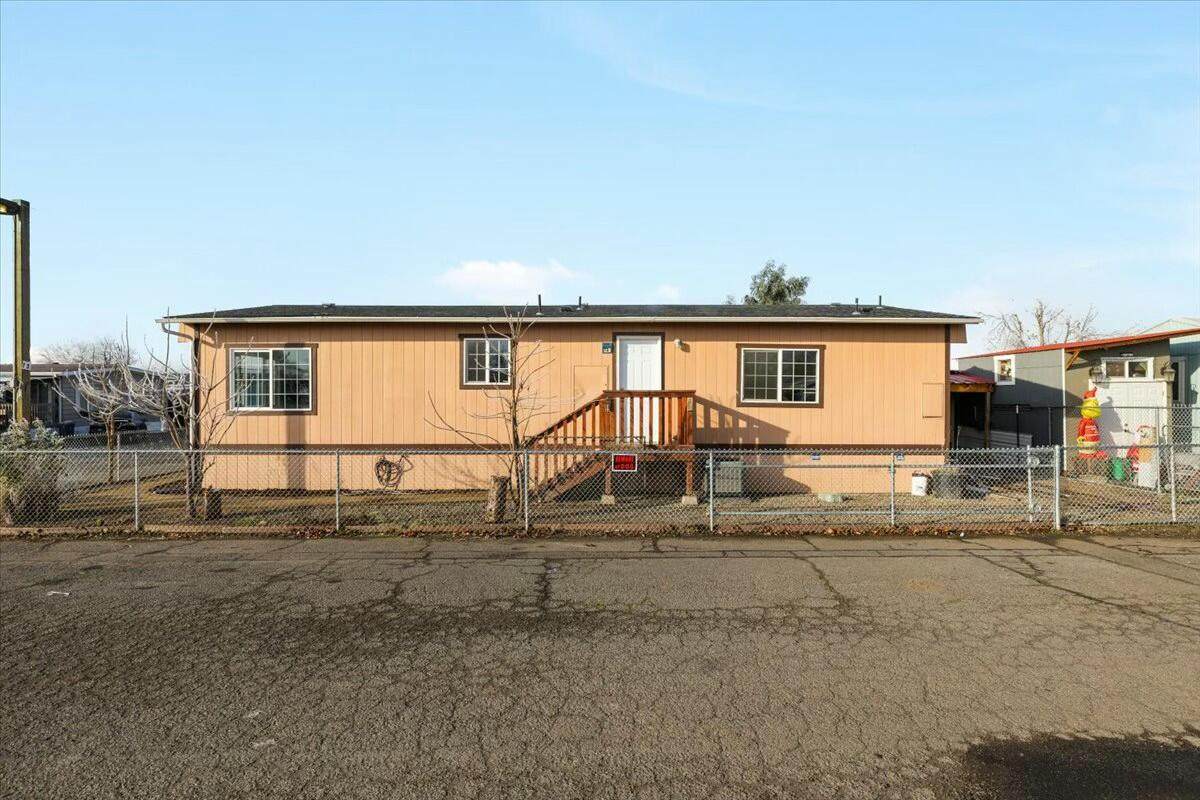 2700 Falcon Street - Photo 1